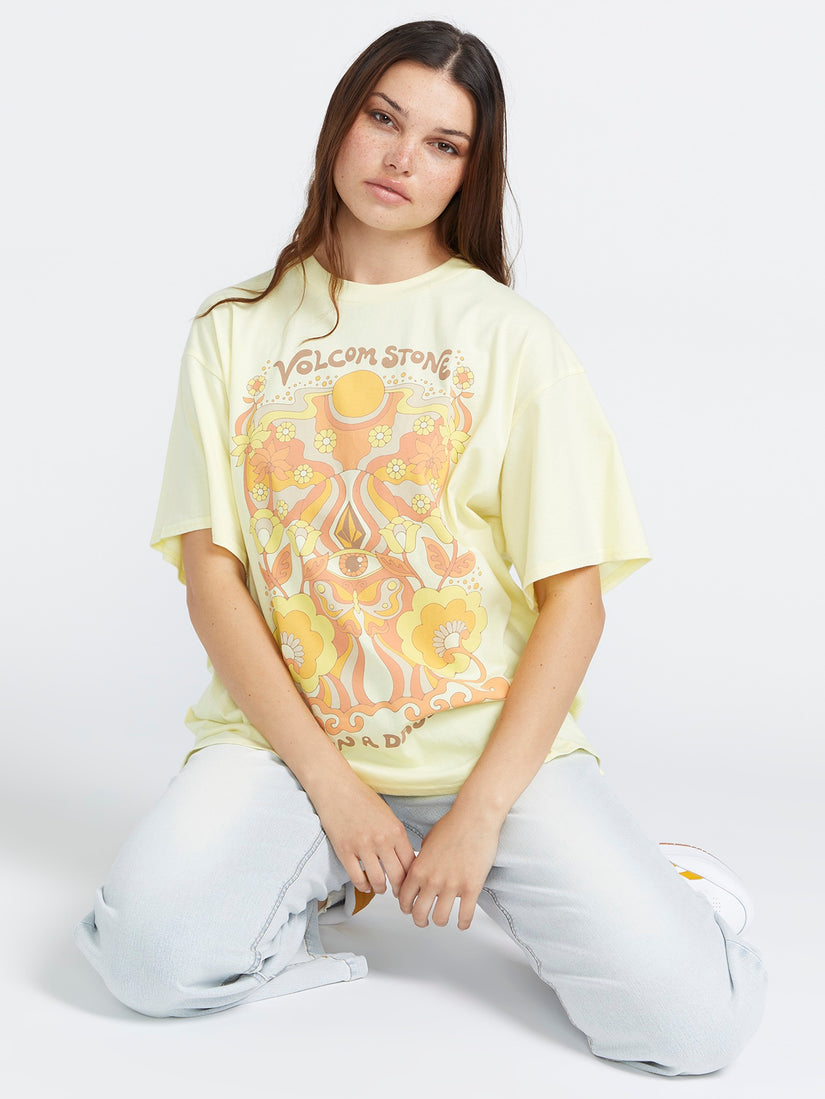 Farm to Yarn Throw Sun Keep Tee - Lemon