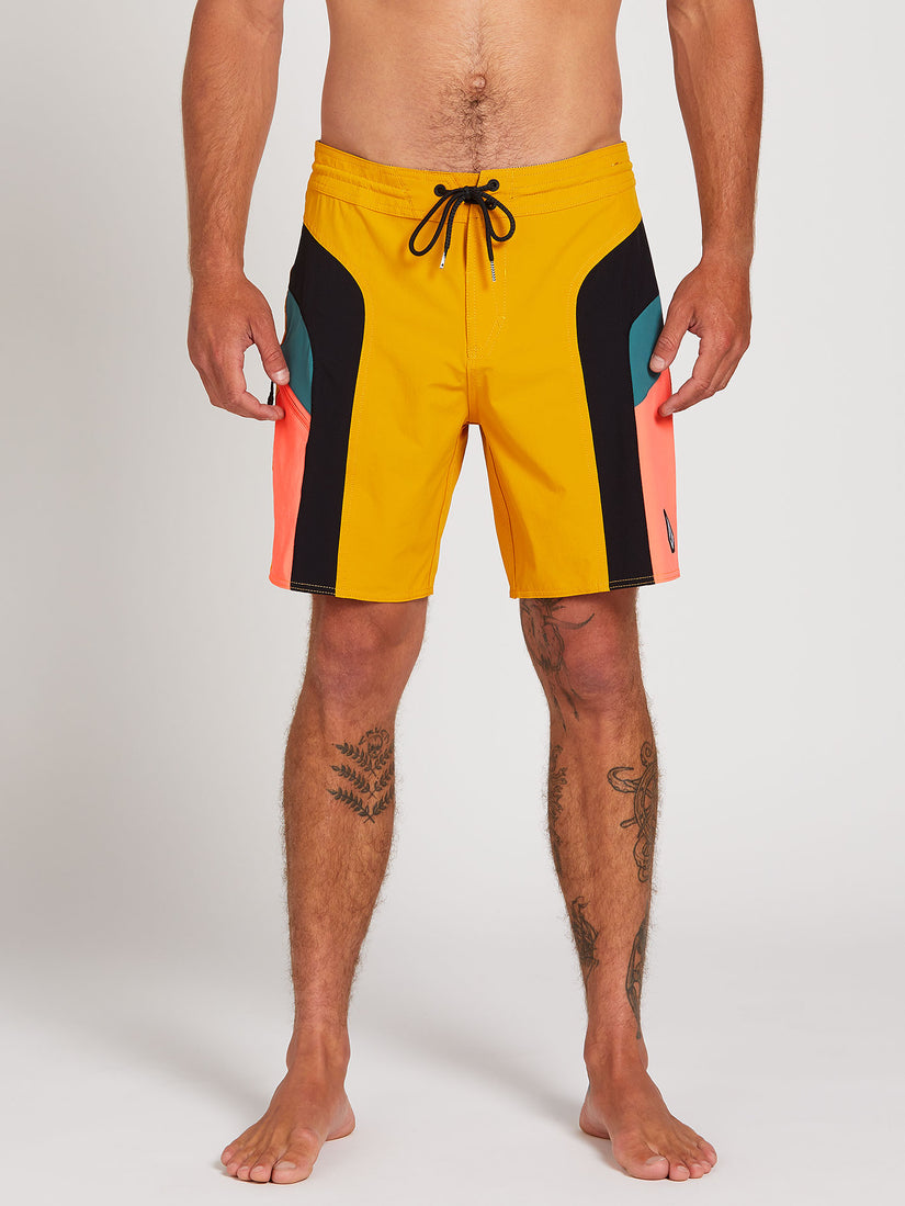 High Mark Stoneys Trunks - Mineral Yellow