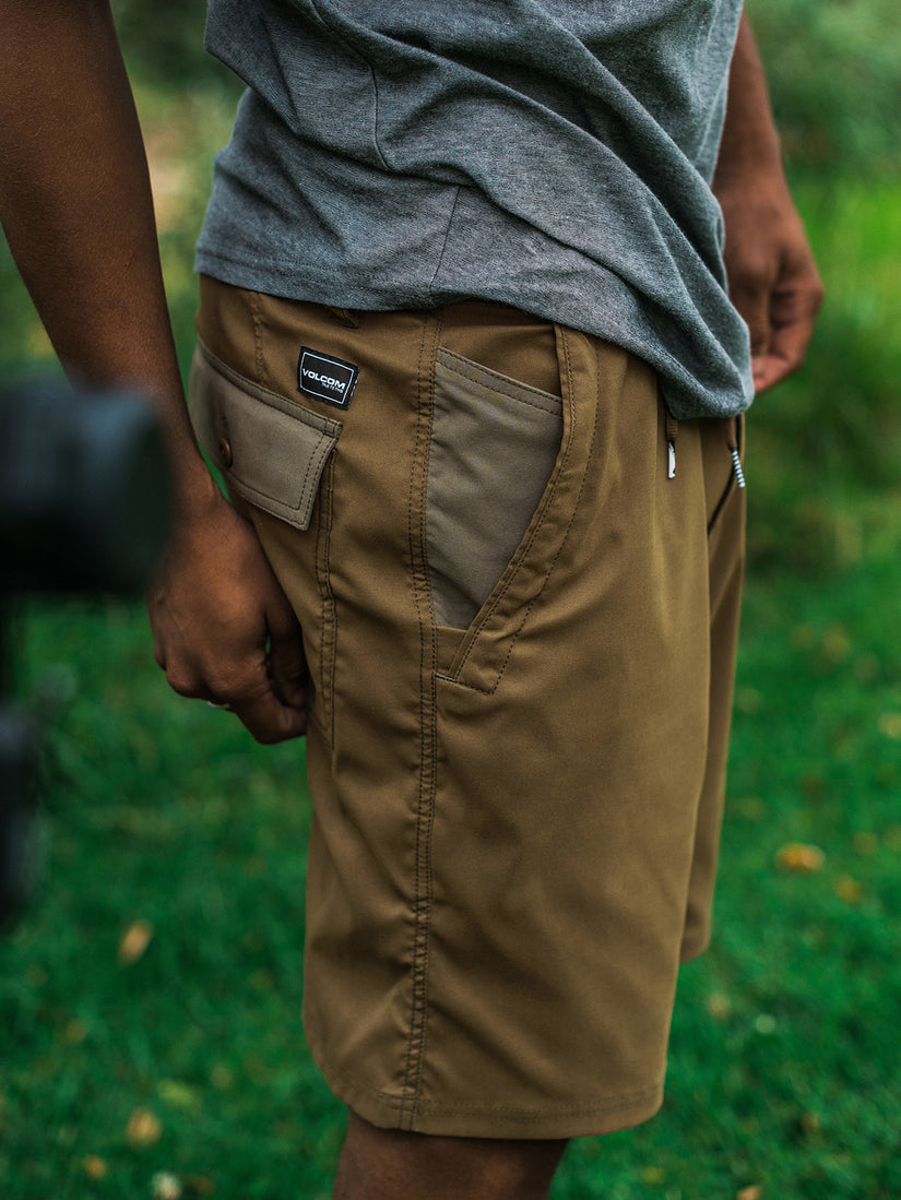 Stone Trail Master Shorts - Service Green