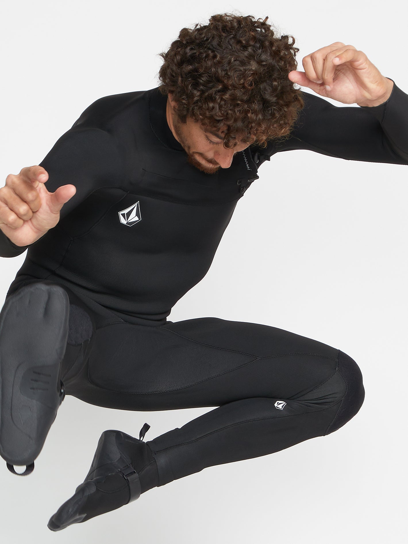 Modulator 4/3mm Long Sleeve Chest Zip Wetsuit - Black (2022) | Volcom US